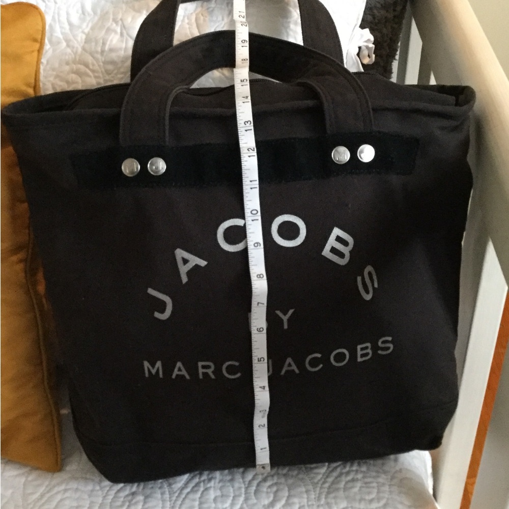 Marc Jacobs Tote - Picture 2 of 7
